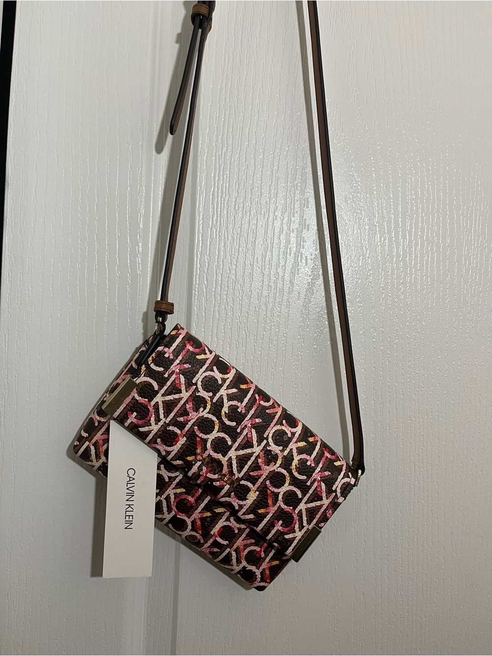 NWT Calvin Klein Pink Patterned Logo Crossbody Bag